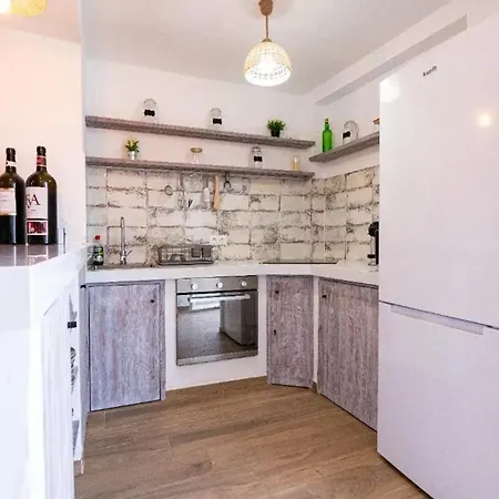 Spacious House In With Private Pool Holiday home *