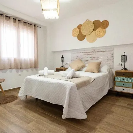 Holiday home Spacious House In With Private Pool *